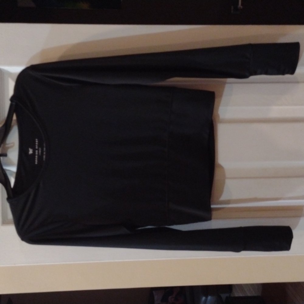 Heroine sport top size large
